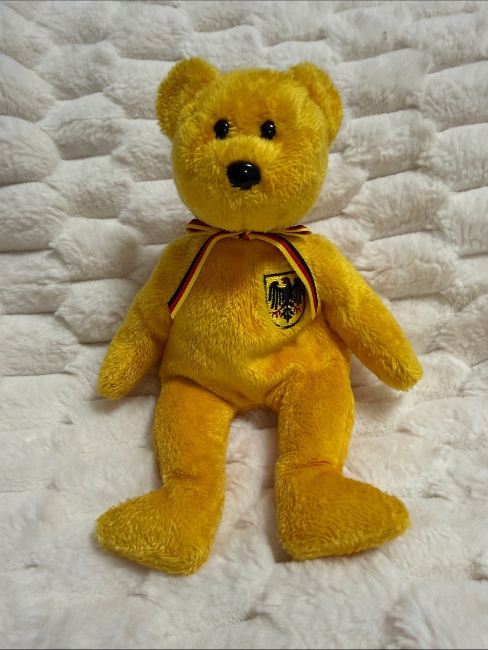 Retired 2001 TY Beanie Baby - Prinz von Gold Germany